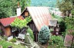 Rekreačná chata Kremnica na predaj, udržiavaná, dobrá dostupnosť do centra