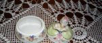 Porcelánová dóza " Dáma v krinolíne"