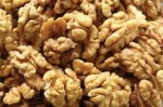 Predám lúpane vlašské orechy 10 kg. Orechy su bio z vlastnej zahrady. 