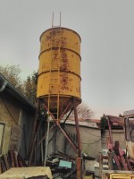 Predám zásobník , silo ,ciklon na cement.