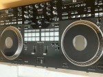 Pioneer DJ DDJ-REV7 Profesionální DJ ovladač pro Serato DJ Pro
